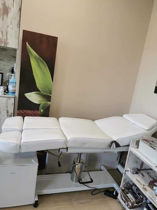 Стол за педикюр CH-235  188 х 53/73 х 59/73 см