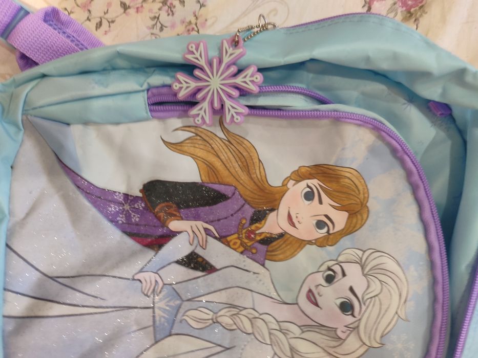 Детски раница и чанти, Елза и Ана , несесер , шапка