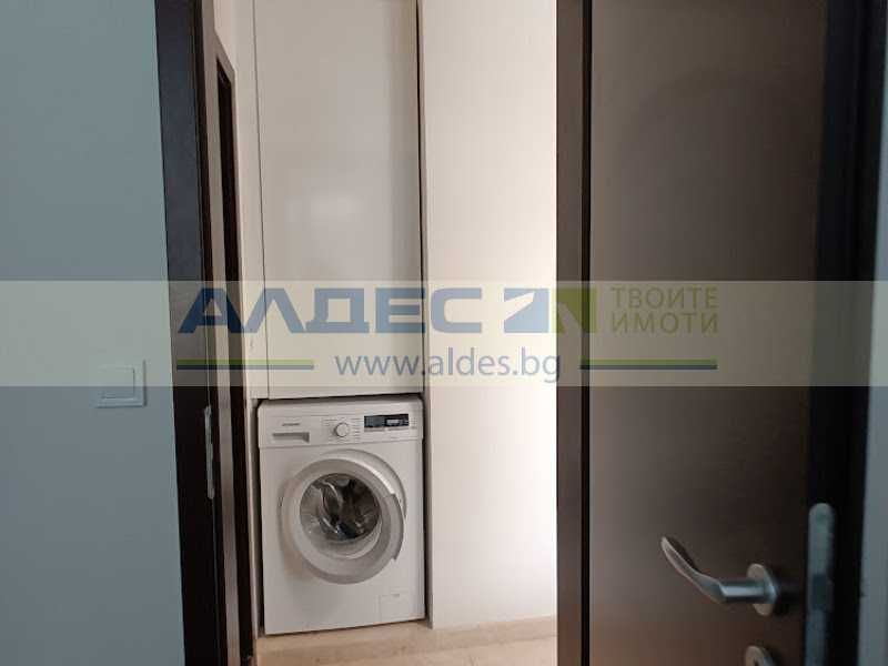 Продава се обзаведен 2-стаен до булр. Тодор Александров!