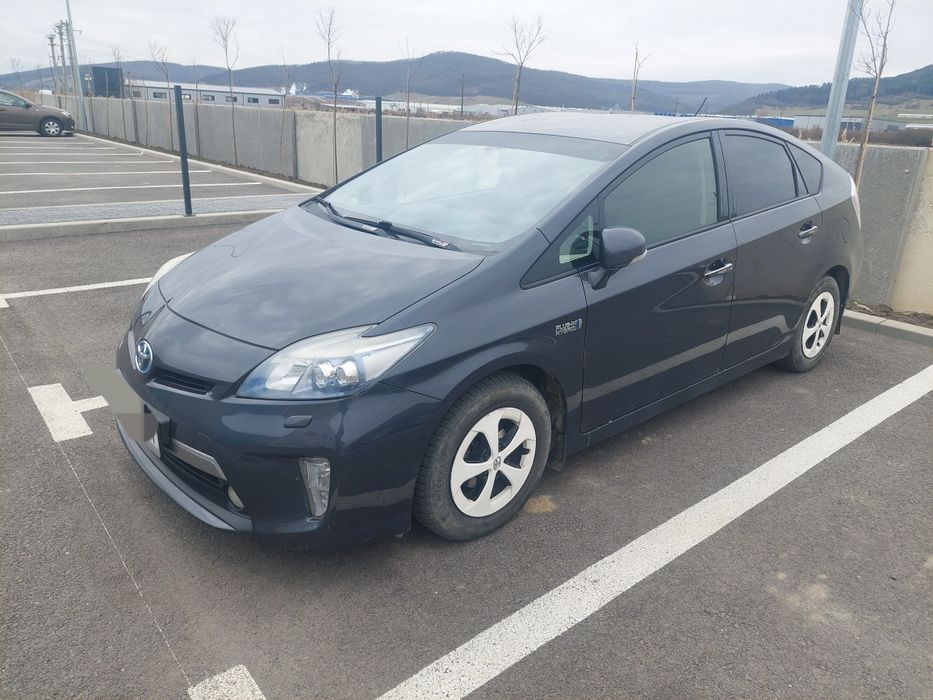 Toyota prius plug in hybrid
