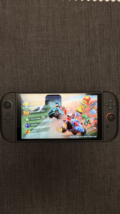 Nintendo Switch 2 Mario Kart Bundle + 2 игри + Pro Controller (ГАРАНЦИЯ)