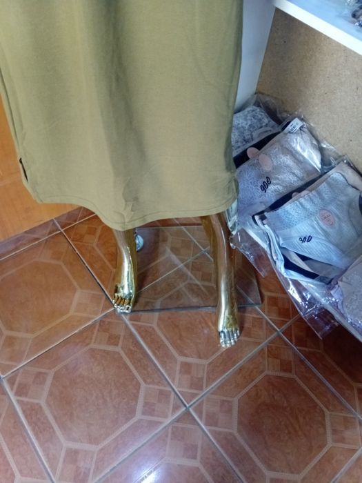 Продам золотой маникен