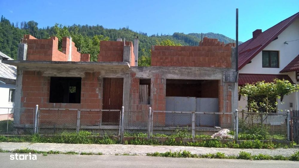 Casa in constructie - Bicaz