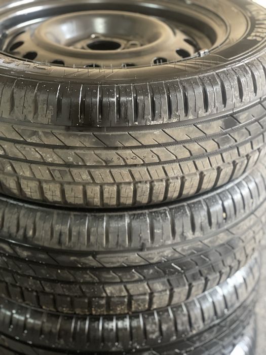 Комплект новых колес