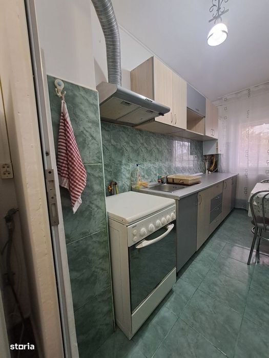 Garsoniera parter,stradala, M-uri