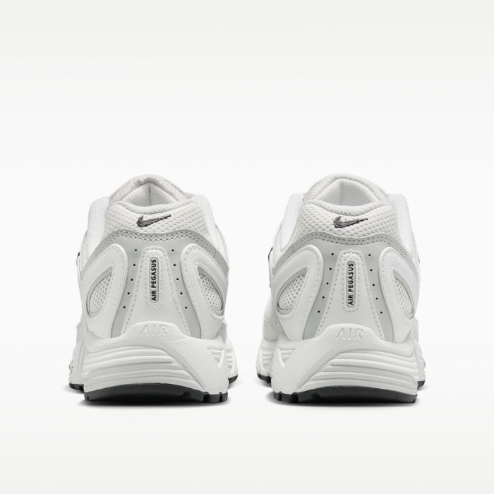 Оригинални дамски маратонки Nike Air Pegasus 2005 HQ5718-103