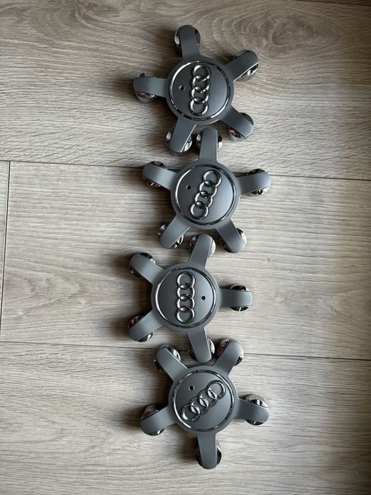 Оригинални капачки за джанти Audi 135mm.