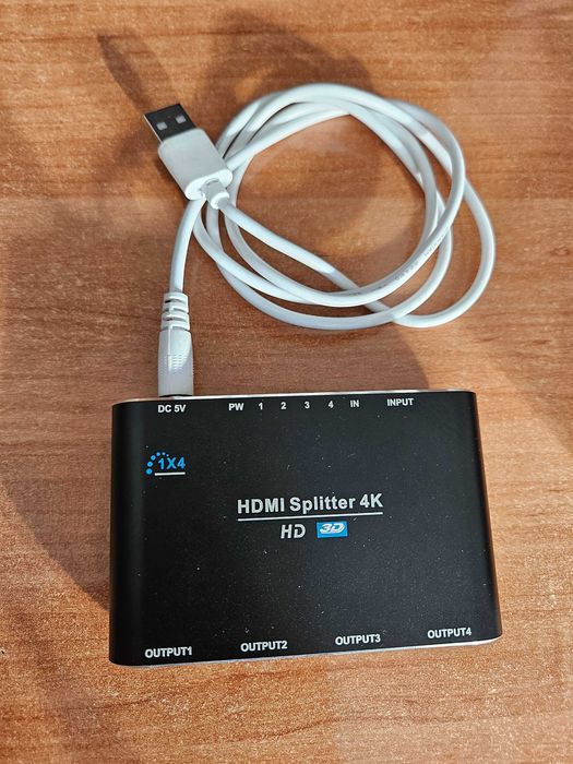 Splitter HDMI VGA Extender Video pe mai multe ecrane Duplicare