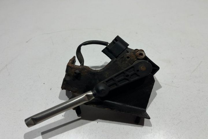 Senzor nivel balast A0105427717 Mercedes-Benz ML W164 [facelift] [200