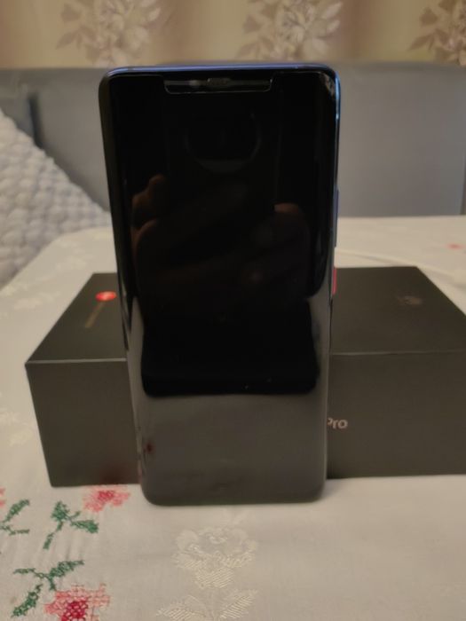 Продавам Huawei mate 20 pro