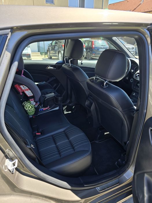 Mercedes -Benz B class