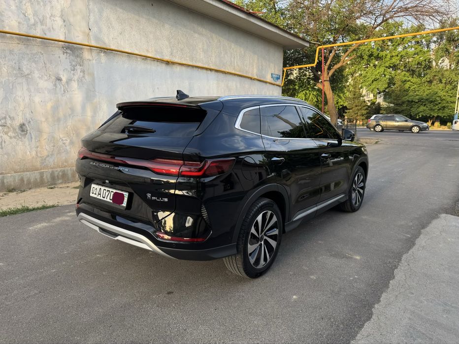 BYD Song Plus EV Champion 2024 — 2