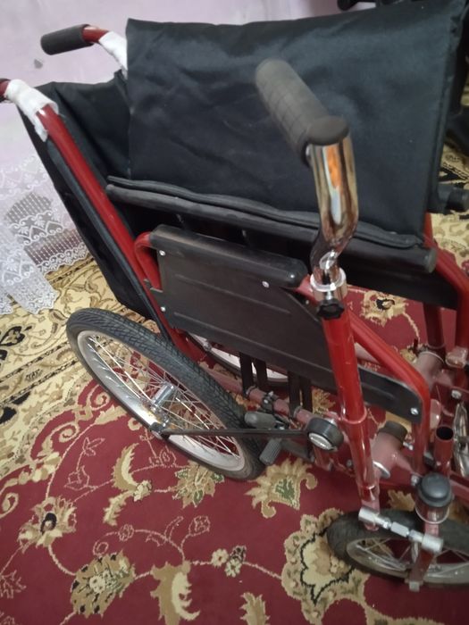 Коляска для инвалидов