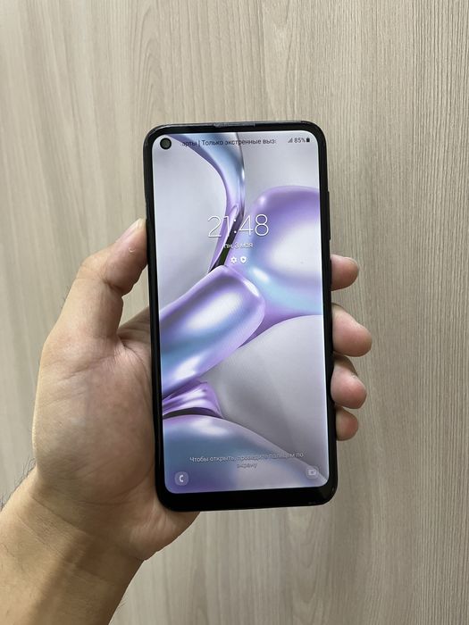Продам Samsung A11 2/32GB