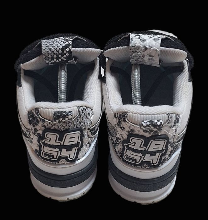 louis vuitton skate snake