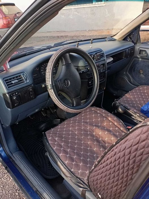 Opel Vectra A Продам срочно