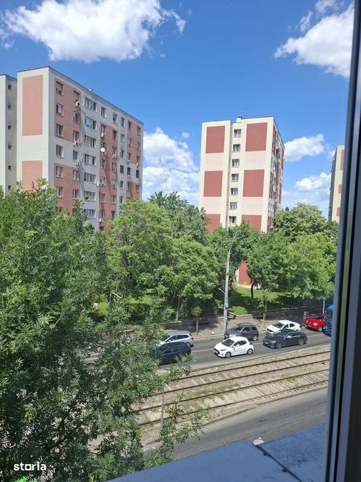 Apartament 4 camere decomandat