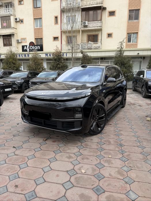 LI 9 . Yili 2024 . XOLATI IDEAL