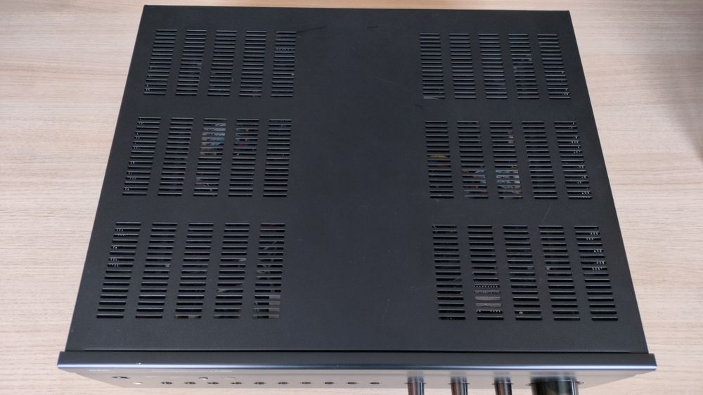 NAD C375BEE интегриран усилвател + DAC 2 / аудиофилски усилвател