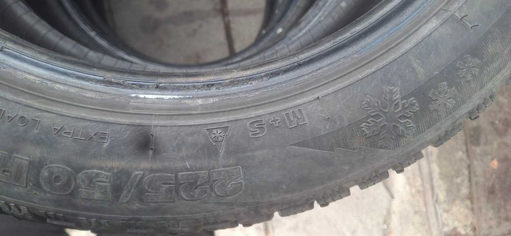 Продавм зимни гуми втора ръка