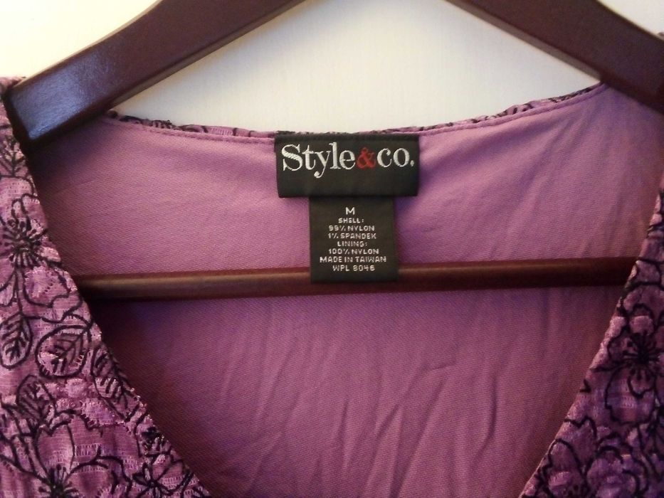 НОВИ елегантни блузи размер M,L и XL