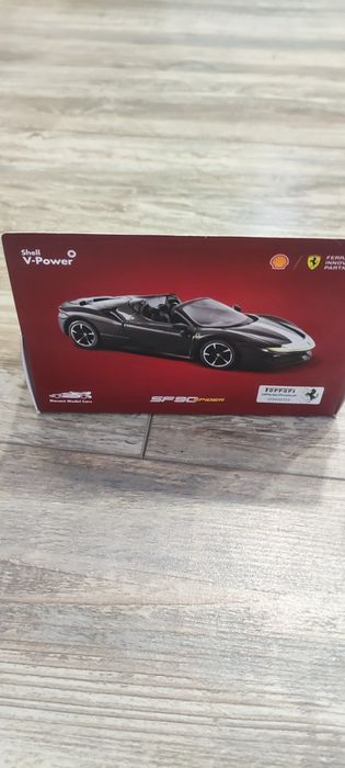 Количка Ферари SF90