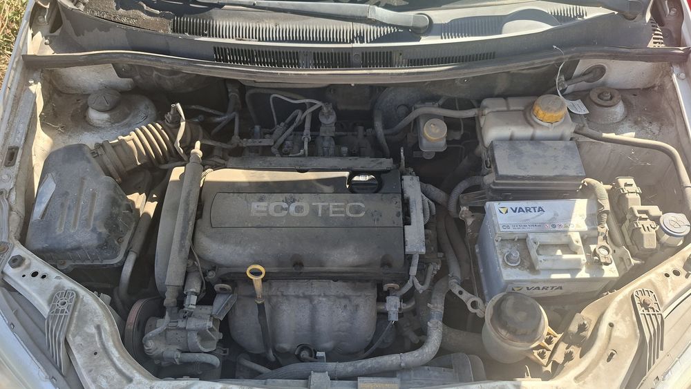 Vand far stanga si dreapta Chevrolet Aveo hatchback 2009-2012