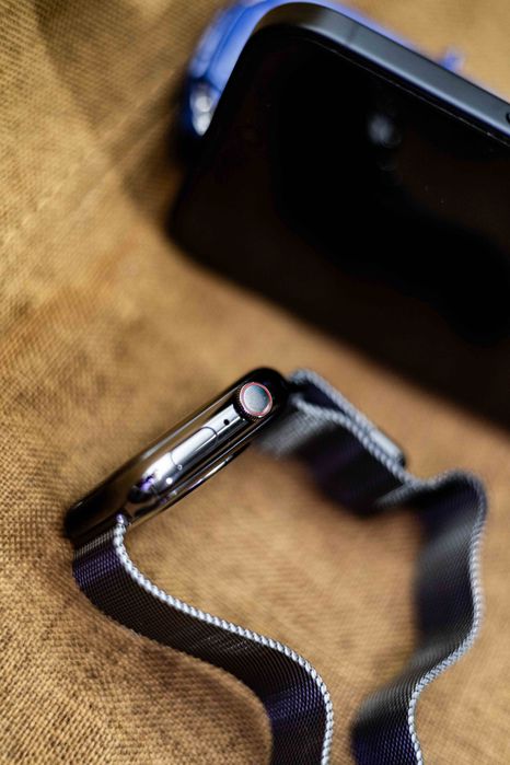 Phone 16 Plus + Apple Watch 8 45MM Stainless LTE