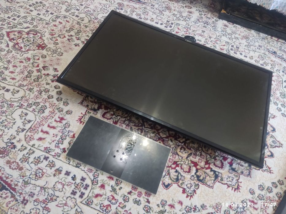 Телевизор LG, SAMSUNG