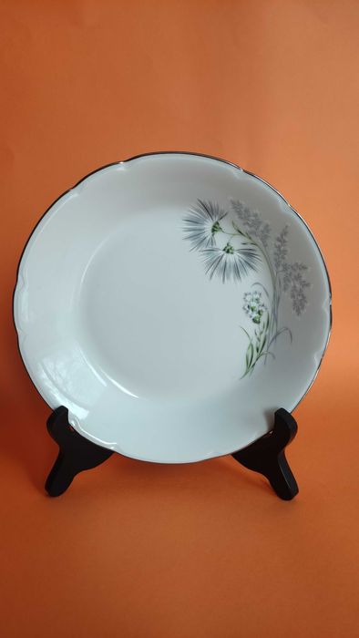 *Limoges France* чинии за супа и основно от фин порцелан