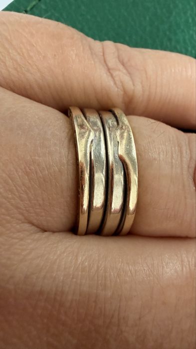 Золотое кольцо Bulgari