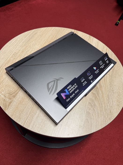 Rog Strix  G814j  (G18 JVR)