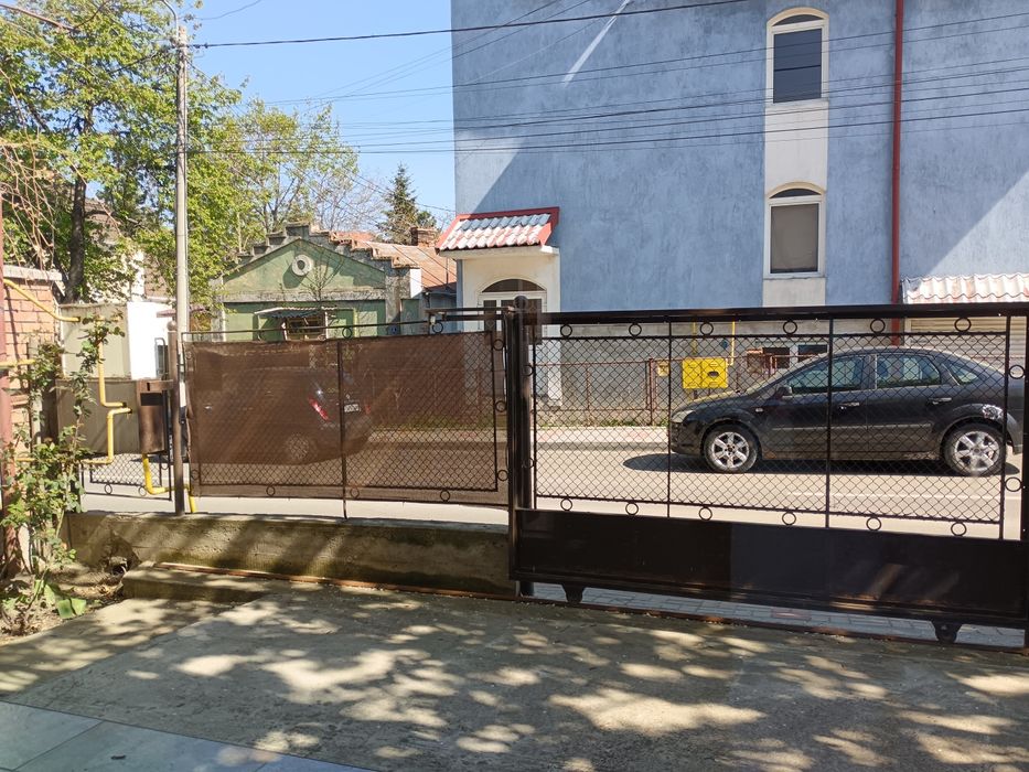 Spatiu de închiriat , 65mp. Deschidere la strada