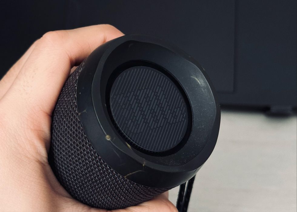 Продам JBL FLIP 4
