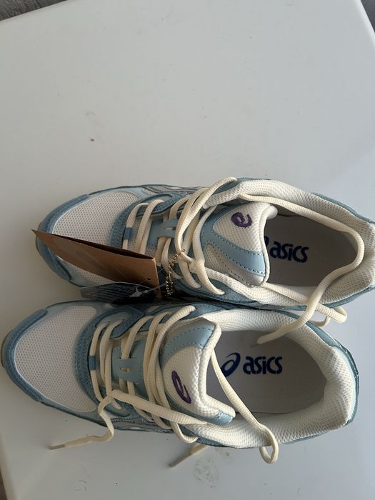 Vand adidasi asics nyc gel noi fara purtari
