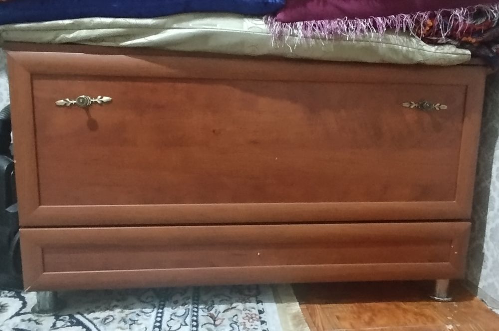 Сундук мебельный