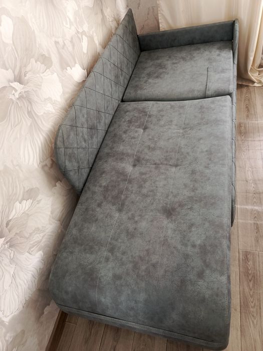 Продам подростковый диван