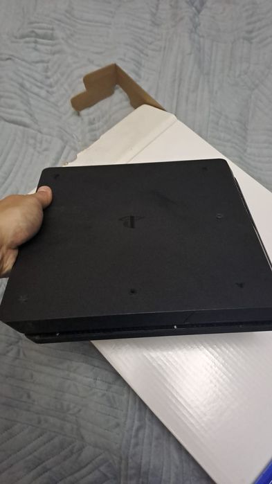 PlayStation 4 slim
