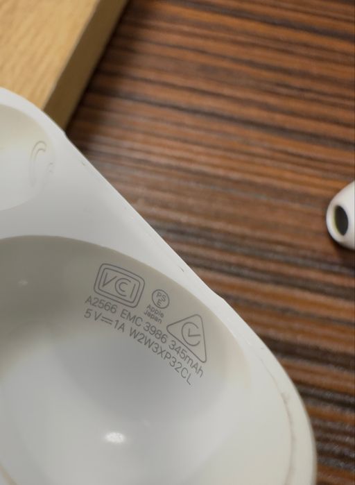Оригинални Apple AirPods 3 (3rd Gen) - Доказана автентичност
