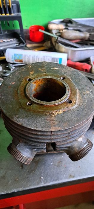 Цилиндър на панония 250  1954 -1975