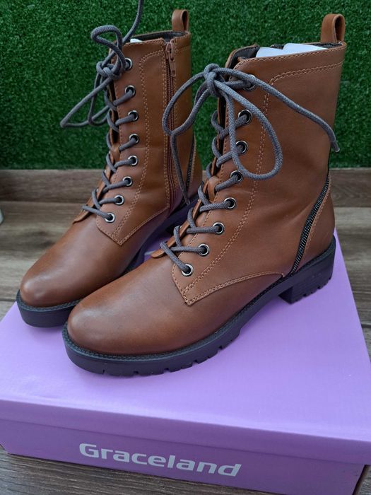 Дамски кафяви боти