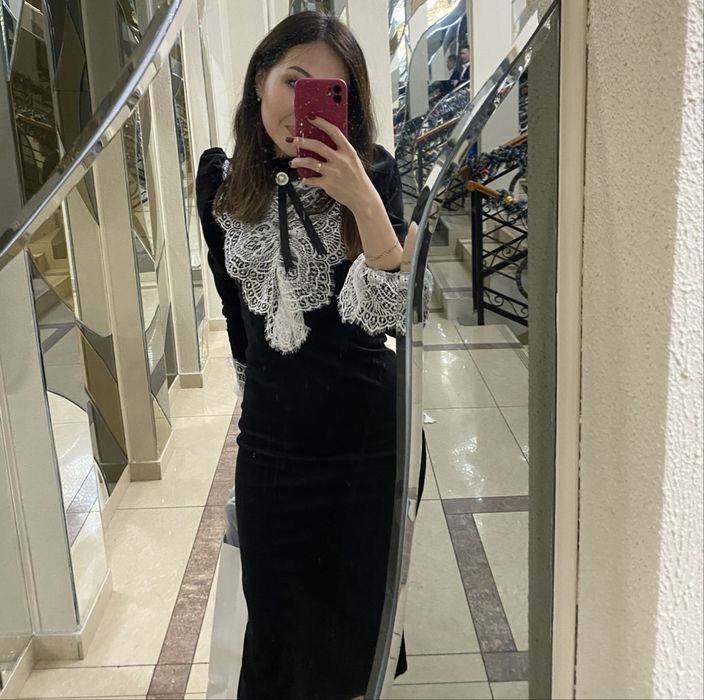 Продаю плать 44-46 р М