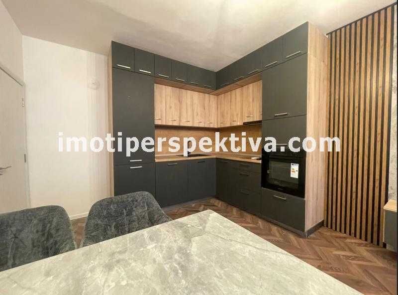Продава се Тристаен апартамент в Пловдив, Христо Смирненски - 70 кв.м за 1050 €/кв.м - Снимка #3