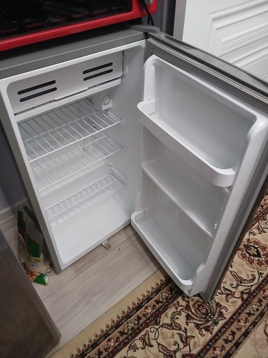 Холодильник бирюса