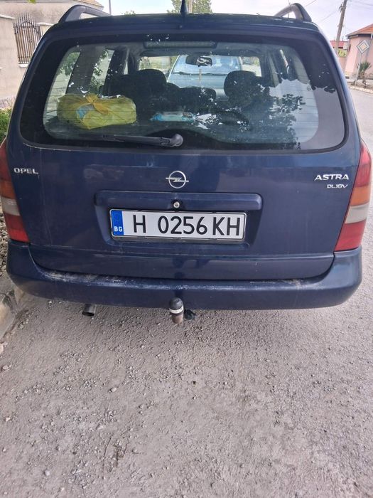 Продавам опел астра