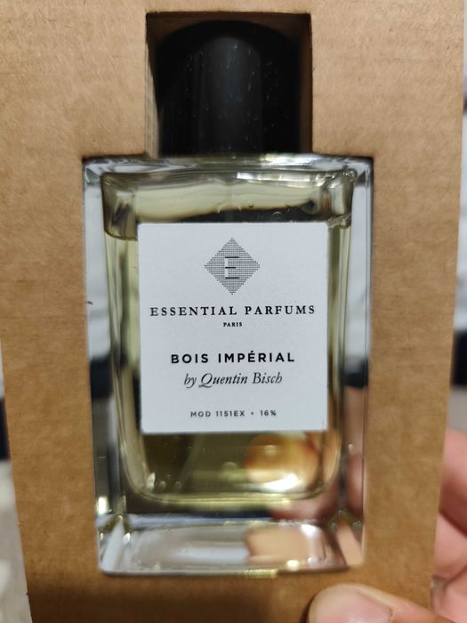 Продавам парфюмНов парфюм Bois Imperial от Quentin Bisch, с обем 100 мл. Подходящ както за мъже, така и за жени.