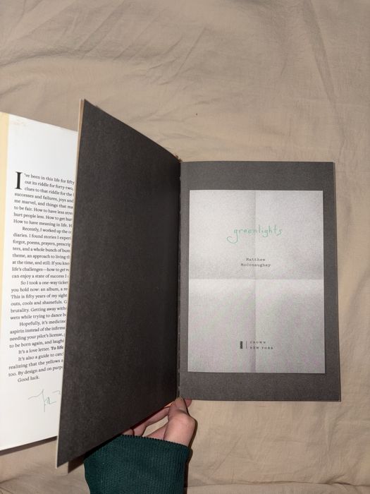 Matthew McConaughey — “Greenlights” kitobini sotaman (ingliz tilida).