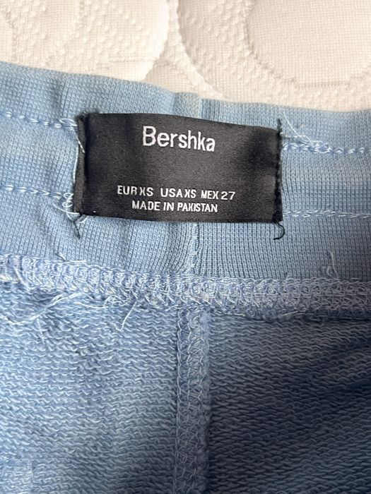 pantaloni scurți pentru bărbați Bershka