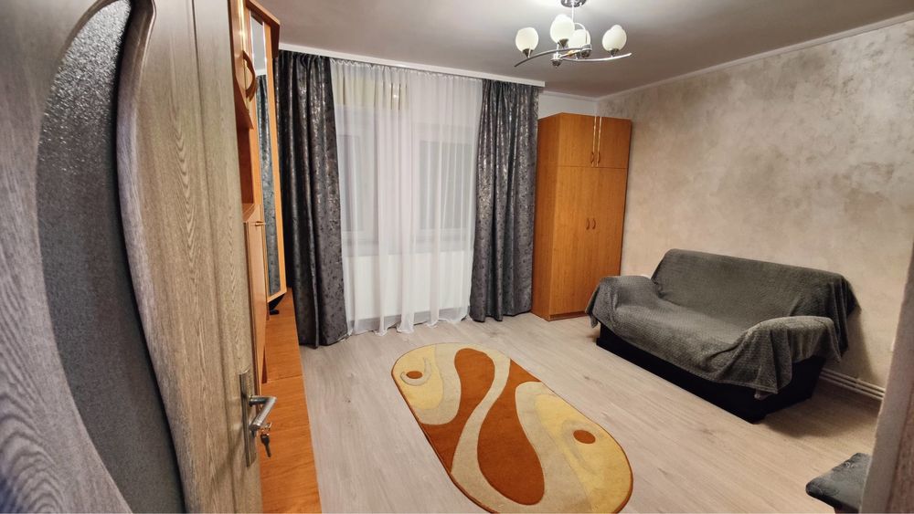 Garsoniera de inchiriat