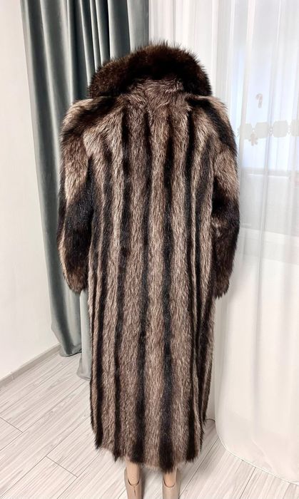 Haina din blana naturala